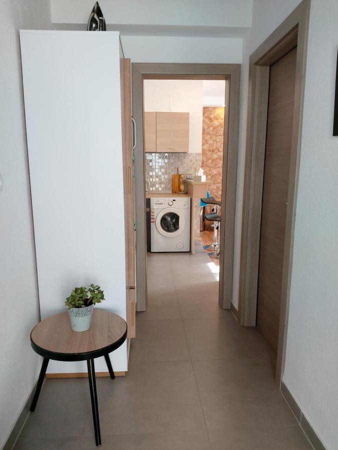 Jacky / Sea View Apartament *