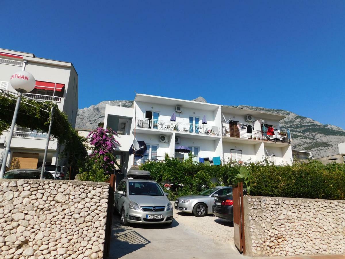 Jacky / Sea View Apartament *
